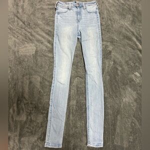 Hollister curvy high-rise jagging regular size 00 in good condition